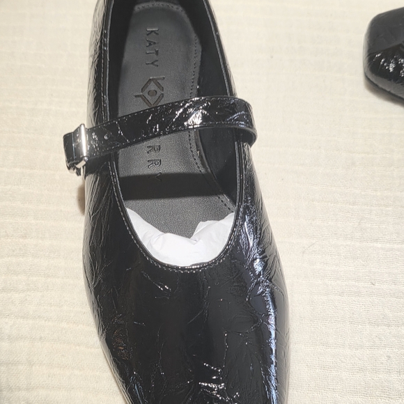 NIB,Katy Perry Black, Textured Leather, Mary Janes. Size 10 - Picture 3 of 7